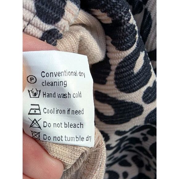 Azura Exchange Women's Leopard Color Block Cordory Shacket Shirt Jacket Sz L - Picture 5 of 5